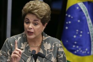 Dilma acompanhará votação final ao lado de Lula, Falcão e ex-ministros
