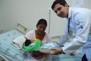Projeto Casulo aquece corações com doação de kit maternidade