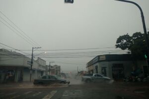 Chuva levou lama para a Rua Iracy Velasquez