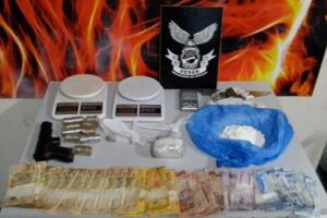 Foragido do sistema prisional é flagrado vendendo drogas em bairro da Capital