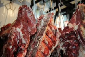 Prefeitura ordena inspeções em carnes de açougues e supermercados da Capital