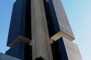 Mercado financeiro espera corte de 1 ponto percentual na Selic esta semana