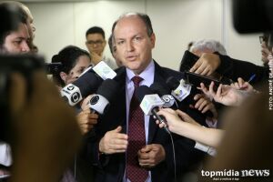 Comissão vai avaliar pedidos de impeachment contra Reinaldo, diz presidente da Assembleia