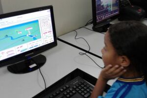 Encontro discute cyberbullying com professores de escolas municipais