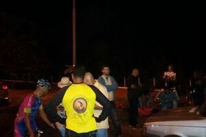 Policiais acampados em protesto não descansam e prendem assaltantes no Parque dos Poderes