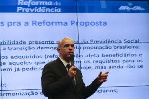 Meta do governo é aprovar reforma até agosto