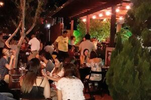 No Dia dos Namorados, bar de Campo Grande realiza programação especial para solteiros