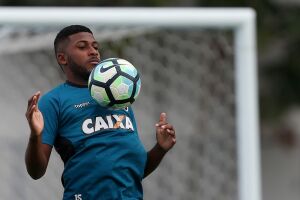 Botafogo confirma procura do Corinthians por Emerson: 'Conversas superficiais'