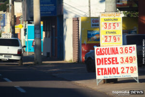Na Lata: reajuste nem foi anunciado e postos de Campo Grande aumentam preços da gasolina