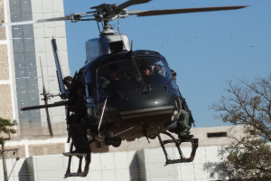 Até helicóptero é usado para prender foragido que matou casal em chácara