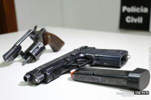 Revólver e pistola usadas pelos PM's no Nova Lima