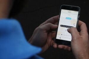 Decreto que regulamenta Uber viola direitos do consumidor, dispara Ministério Público