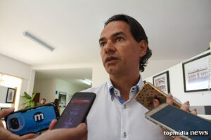 'Estamos usando até charrete', diz Marquinhos sobre suspensão de aluguel de caminhões pelo TCE