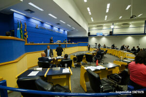 Em sessão relâmpago, vereadores acompanham Marquinhos e mantêm vetos do Executivo