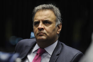 Moraes determina votação aberta na análise do afastamento de Aécio do Senado