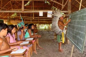 Lideranças indígenas pedem ao MEC mais recursos para educação nas aldeias
