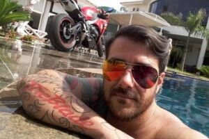 Breno deixou clínica de luxo e voltou para a cadeia