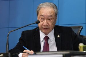 PDT vai pedir expulsão de Takimoto por votar favorável à reforma da Previdência