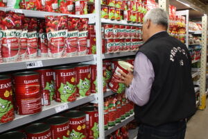 Supermercados atacadistas são alvo de fiscalização do Procon