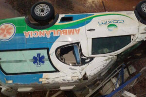 Paciente morre em acidente com ambulância de prefeitura