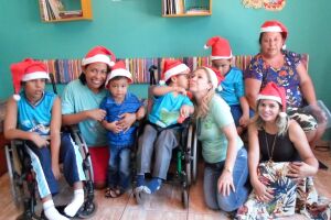 Ong pede doações para realizar 'Natal do Bem' na Capital