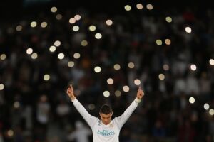 CR7 cobra Real para atingir nível salarial de Messi e Neymar