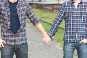 Autorização para psicólogos aplicarem terapia de reorientação sexual é mantida