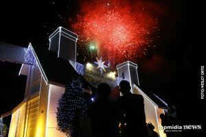 Cidade do Natal é reinaugurada com multidão, shows e espetáculo de luzes