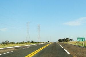 Pista da BR-262 foi interditada durante incêndio