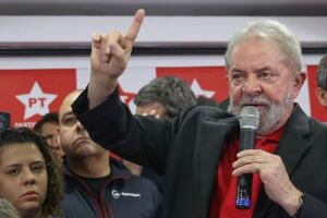 Lula fala em ditadura e que grande objetivo é evitar sua candidatura
