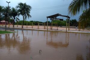 Moradores entram em desespero nos dias de chuva em Anastácio