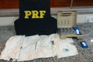 PRF prende três pessoas transportando drogas para São Paulo