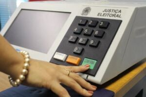 Na Lata: mulherada se revolta e bota banca em partidos de MS
