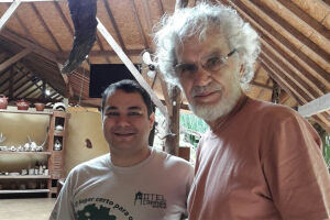 Ricardo Constantino, gerente do Hotel, e Renato Teixeira durante hospedagem em Bonito