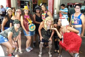 Com profissionais da imprensa e artistas, bloco ‘As Depravadas’ pula seu 28º Carnaval