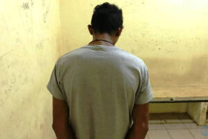 Um dia após completar 18 anos, jovem é preso com celular roubado