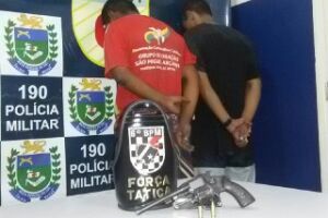 Polícia Militar levou os dois amigos para a Delegacia