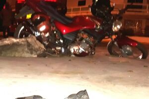 Um morre e três ficam feridos em colisão de motocicletas