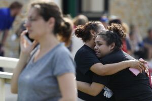 Tiros são disparados em escola no Texas; há entre 8 e 10 mortos, segundo xerife