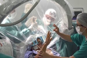Santa Casa realiza 2ª cirúrgia da doença de Parkinson