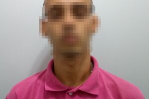Homem confessa furto de cheques em delegacia e acaba preso por desacato durante depoimento