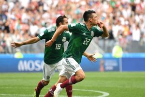 México surpreende Alemanha, joga melhor e vence aos gritos de olé