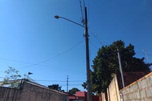 Reféns da escuridão: moradores do Nova Lima reclamam de falta de iluminação pública