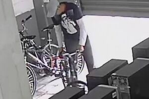 Após postagem em rede social, ladrão devolve bicicleta furtada em lan house