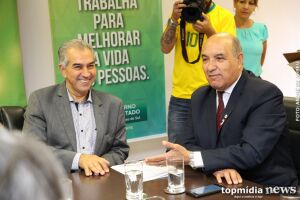 Reinaldo libera R$ 1,4 milhão para fomentar cultura paraguaia na Capital