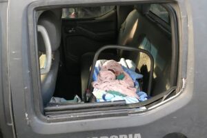 Polícia prende casal suspeito de matar grávida para roubar bebê e recupera criança em favela no RJ