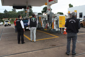 Preços de combustíveis variam até R$ 0,46 na Capital e postos comemoram vendas