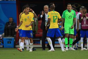 Tite defendeu Fernandinho após eliminação do Brasil