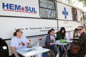 Servidores municipais participam de campanha de doação de sangue