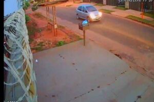 Câmeras mostram veículo do suspeito no dia do crime